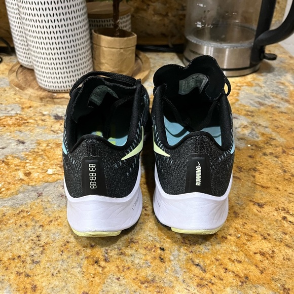 Nike zoom Pegasus 37 size 7.5 - Picture 4 of 9